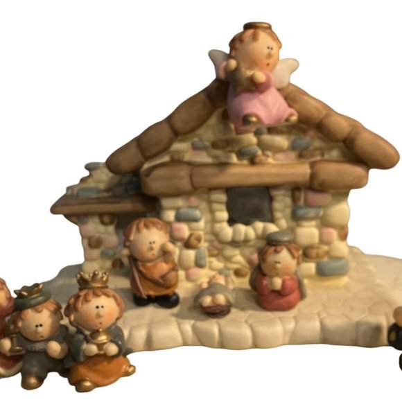Unbranded Other - Nativity set 8 Piece Ceramic porcelain Christmas Lighted Whimsical Children